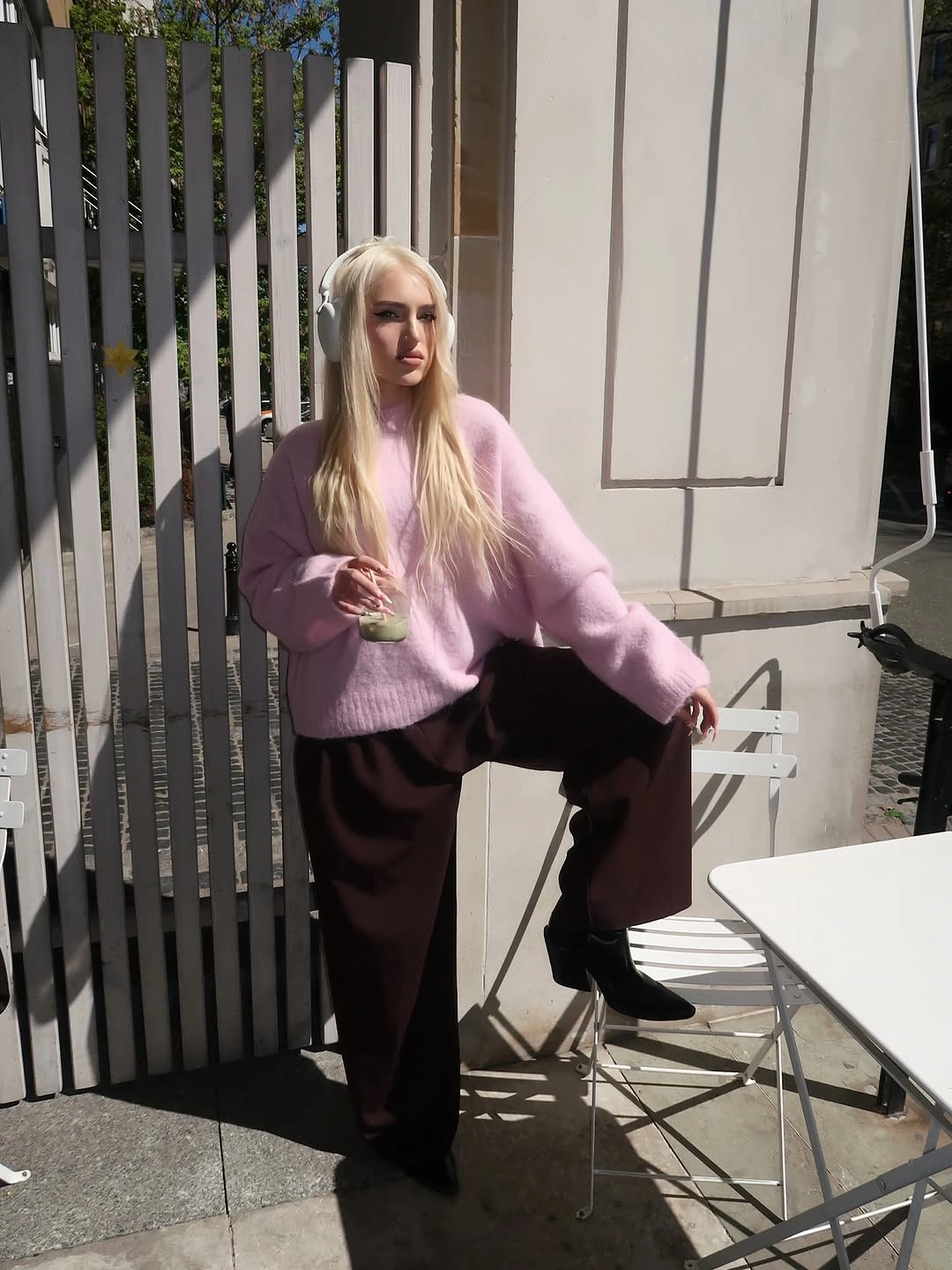 fall classy outfits women 2026 Soft Pink Knitwear Brings Fresh Energy to Autumn