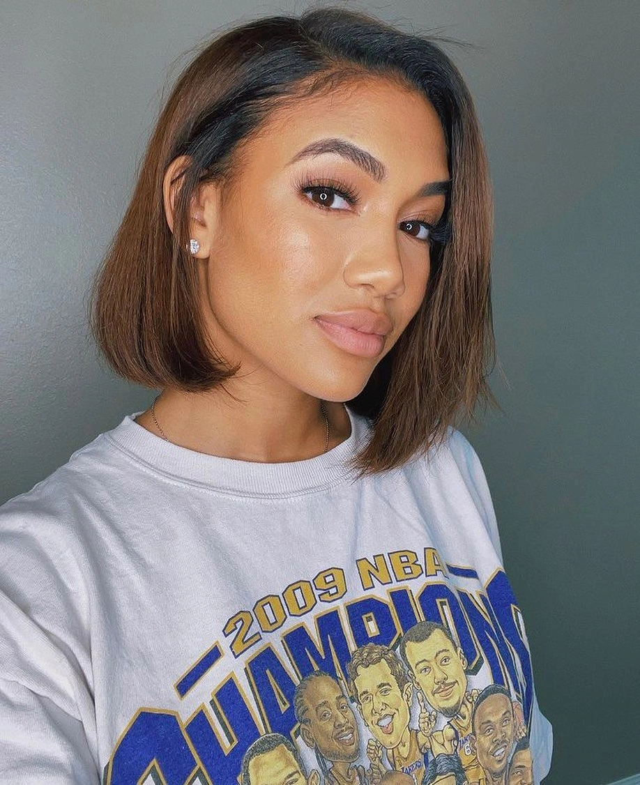 fall hair colors for black women 2026 Caramel Melt Bob With Soft Autumn Warmth
