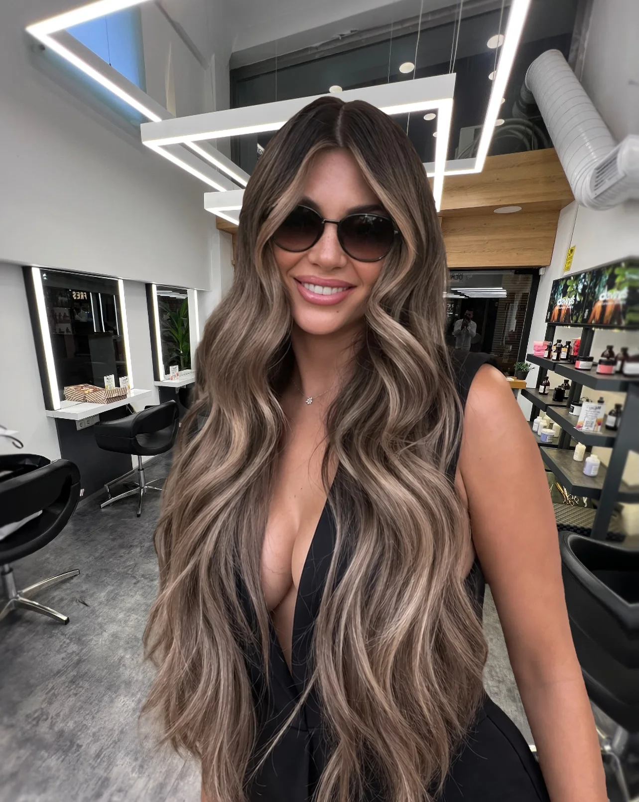 Fall hair colour ideas 2026 Soft Mushroom Brunette With Luxe Face-Framing Ribbons