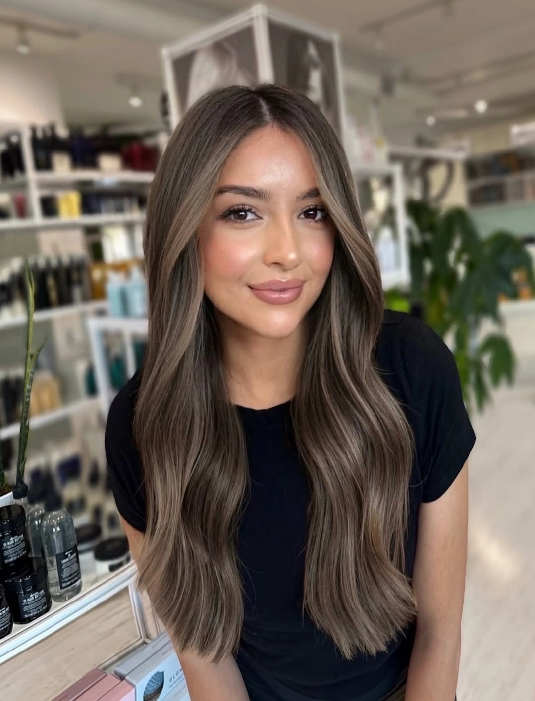 fall hairstyles 2026 Glossy Mushroom Brunette Layers With Soft Face-Framing Movement