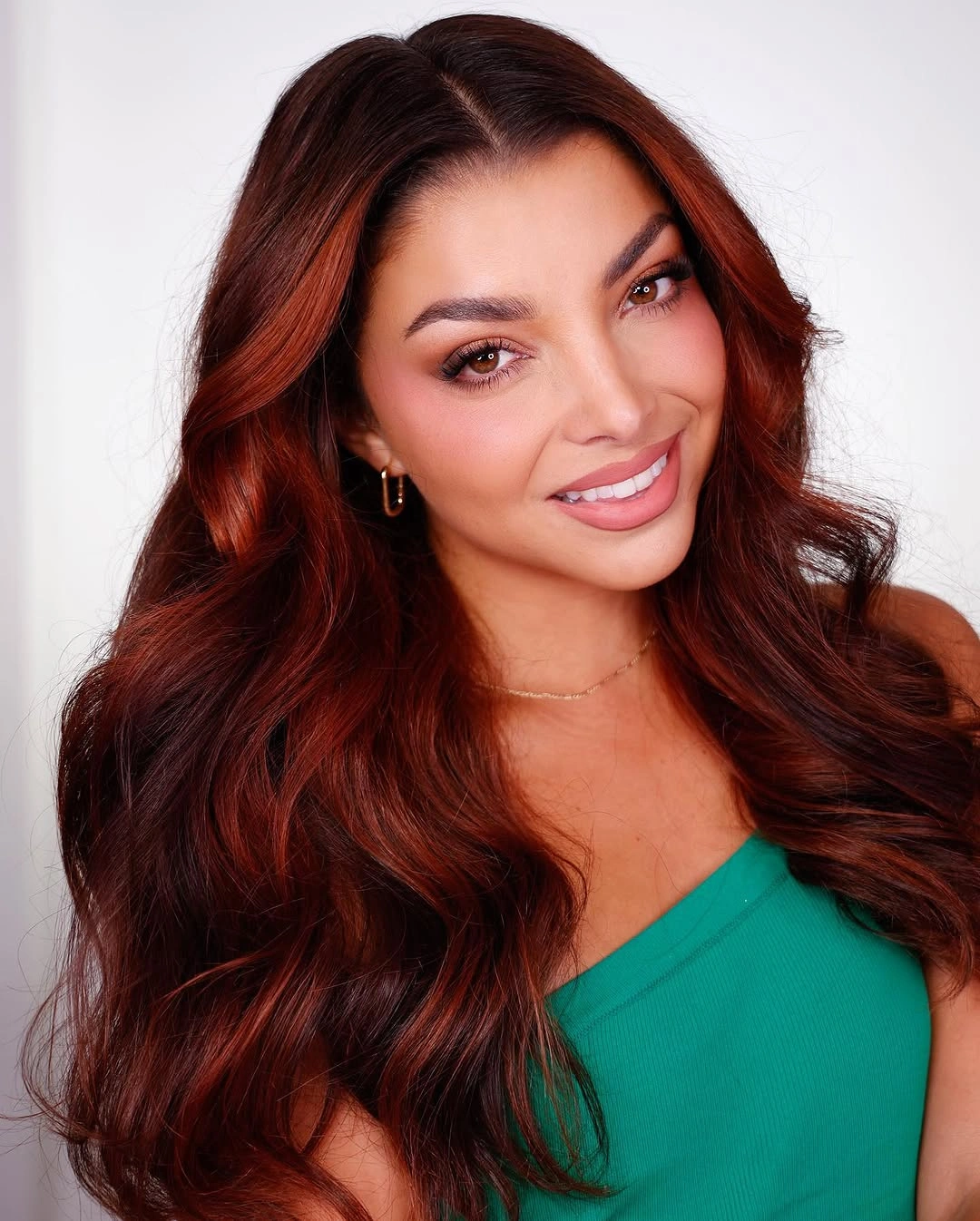 fall hairstyles for long hair 2026 Warm Auburn Waves That Glow Through Fall