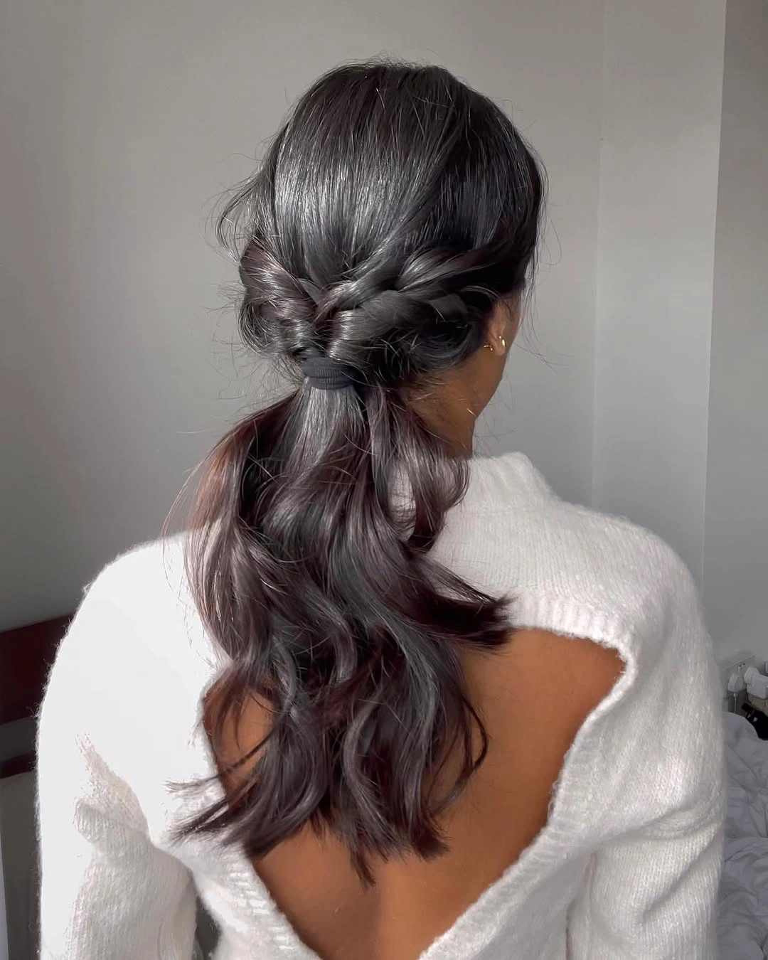 fall hairstyles for long hair 2026 Twisted Half-Up Ponytail for Cozy Autumn Mornings