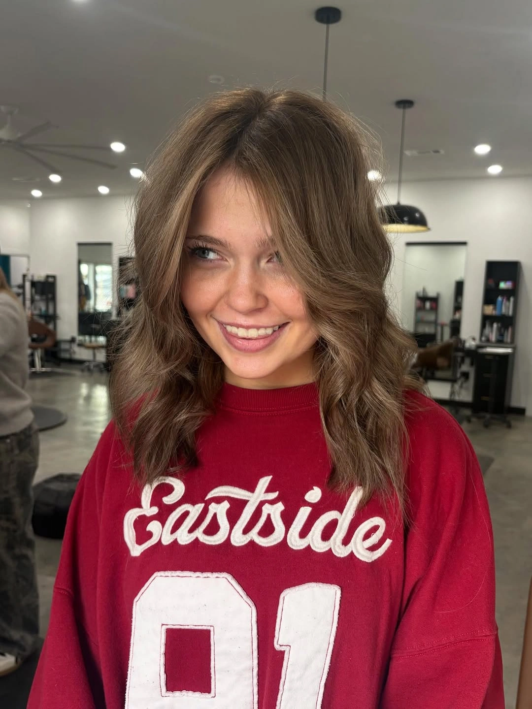 fall medium haircuts 2026 Soft Shag-Inspired Waves With Wispy Curtain Layers