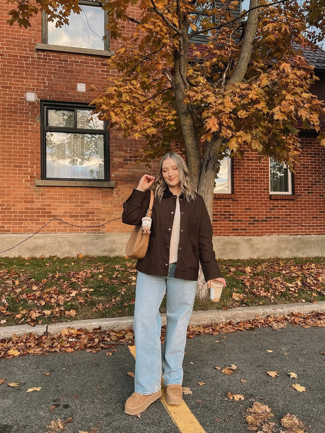 fall pregnancy outfits 2026 Easy Coffee Run Layers with Relaxed Jeans