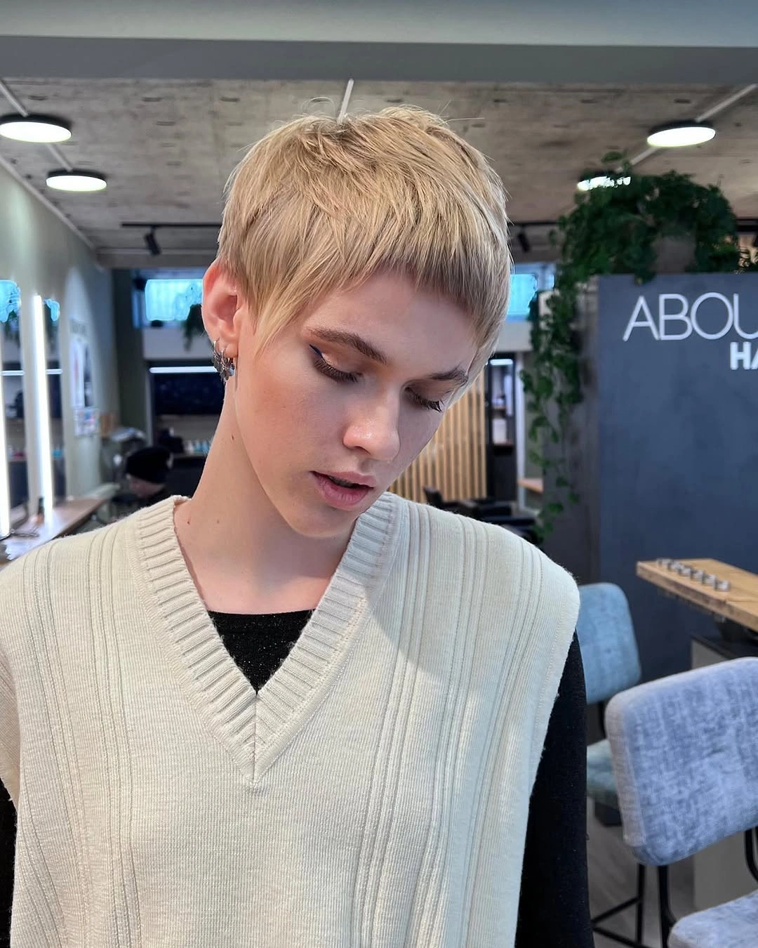 fall short haircuts 2026 Modern Blonde Micro Pixie with Precision Fringe