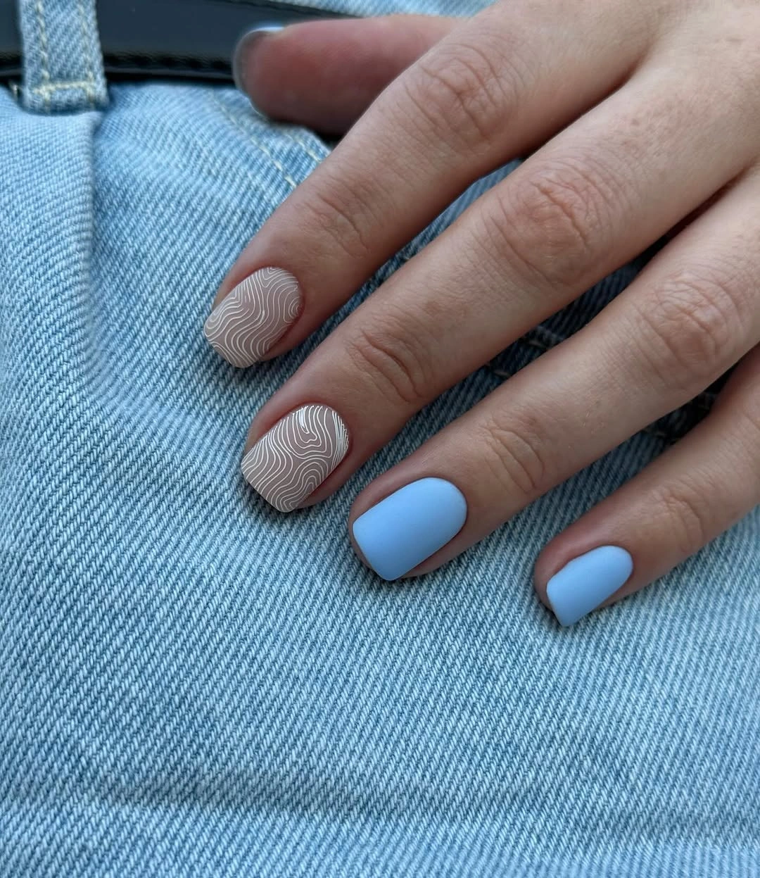 Fall short nails 2026 Blue and Gray Short Nails With Fine Line Detail