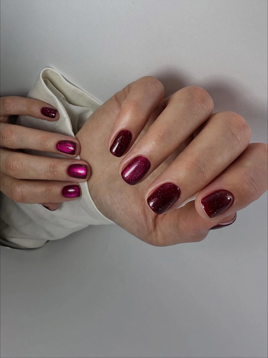 Fall short nails 2026 Metallic Berry Short Nails With a Glossy Finish
