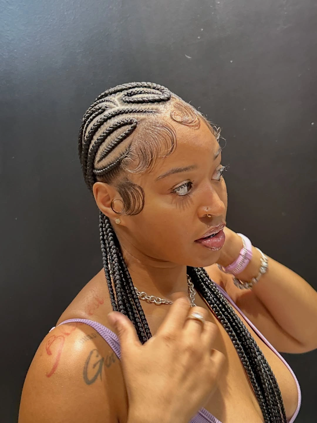 feed in braid hairstyles Minimalist Straight Feed-In Braids with Sculpted Edges