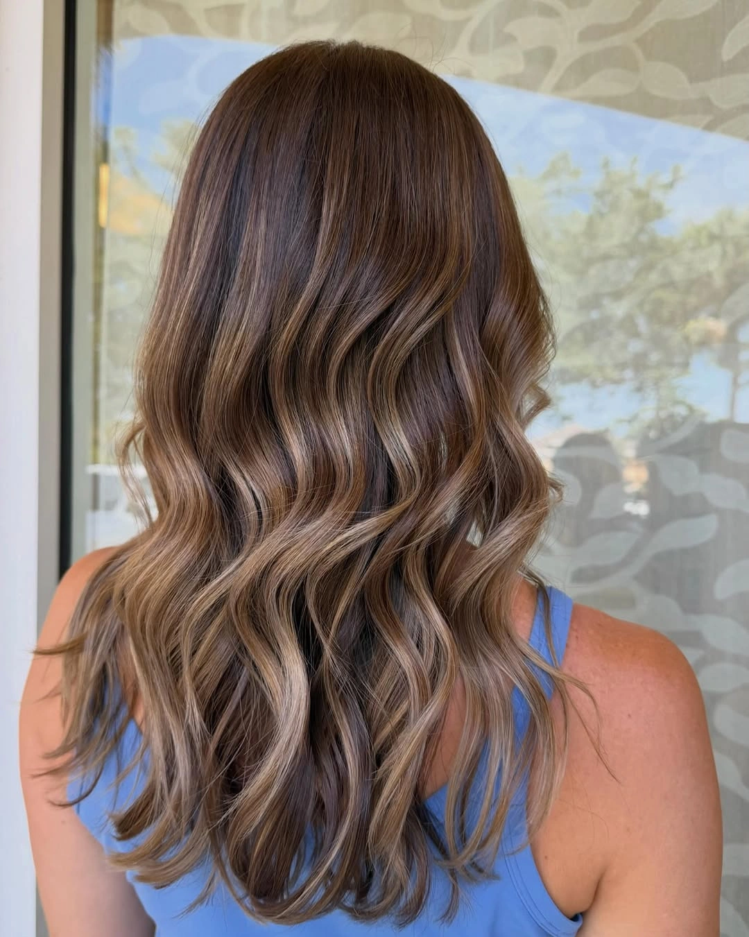Hair Lowlights: Color Ideas and Inspiration Cool Mushroom Brown with Smoky Beige Ends
