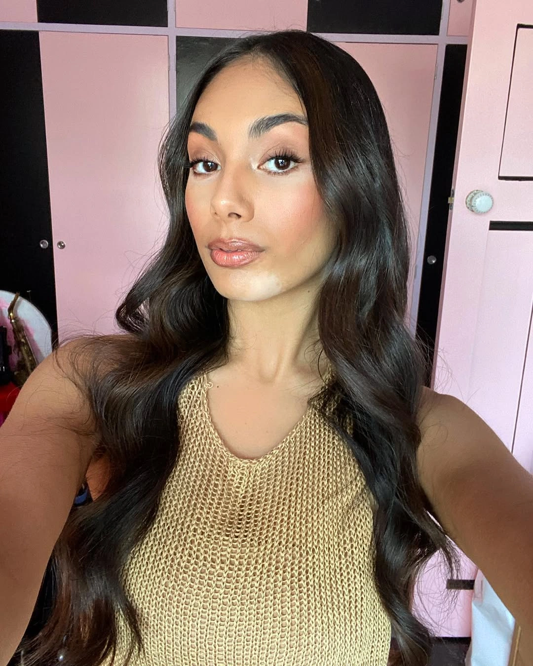 heatless curls hairstyle Silky Espresso Waves with Minimalist Elegance