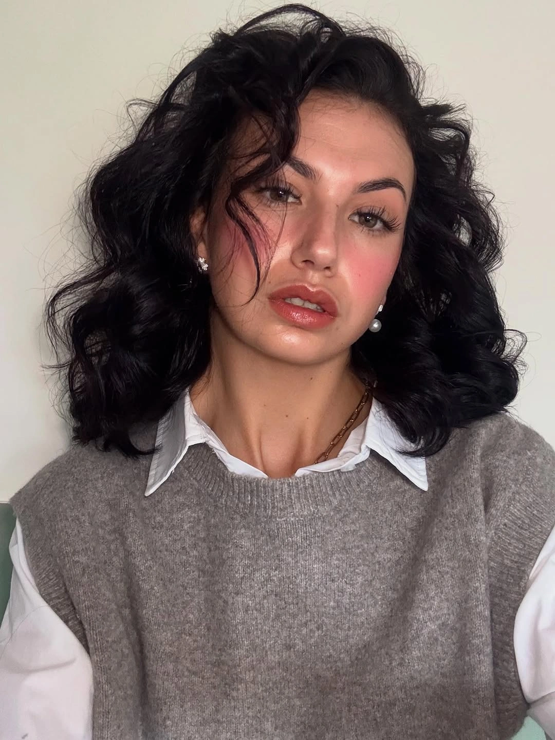heatless curls hairstyle Voluminous Vintage Waves for Short Hair