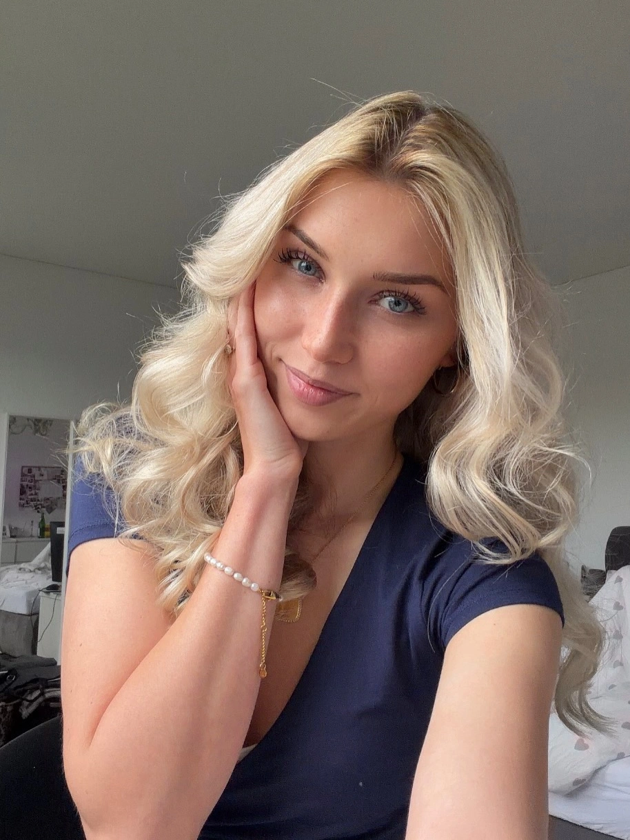 heatless curls hairstyle Classic Blonde Glamour with Soft Heatless Waves