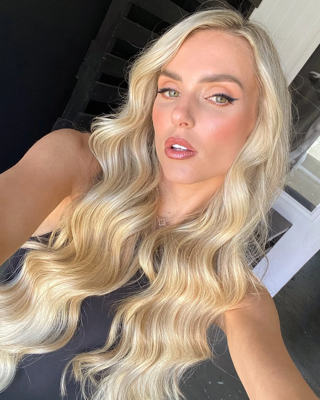 heatless curls hairstyle Classic Hollywood Blonde Waves Without Heat