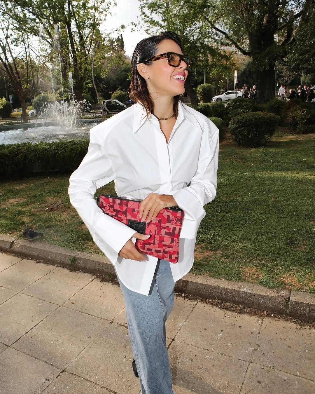 midi skirt fall outfit 2026 White Shirt And Denim Midi Skirt For Everyday Fall Style