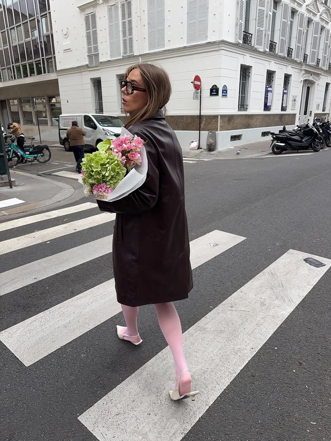 September fashion trends 2026 Dark Coat With Pink Tights And Heels