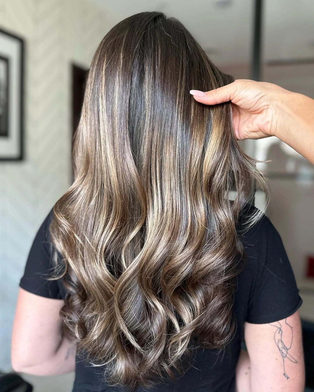 September hairstyles ideas 2026 Brunette Balayage Waves With Bright Ends