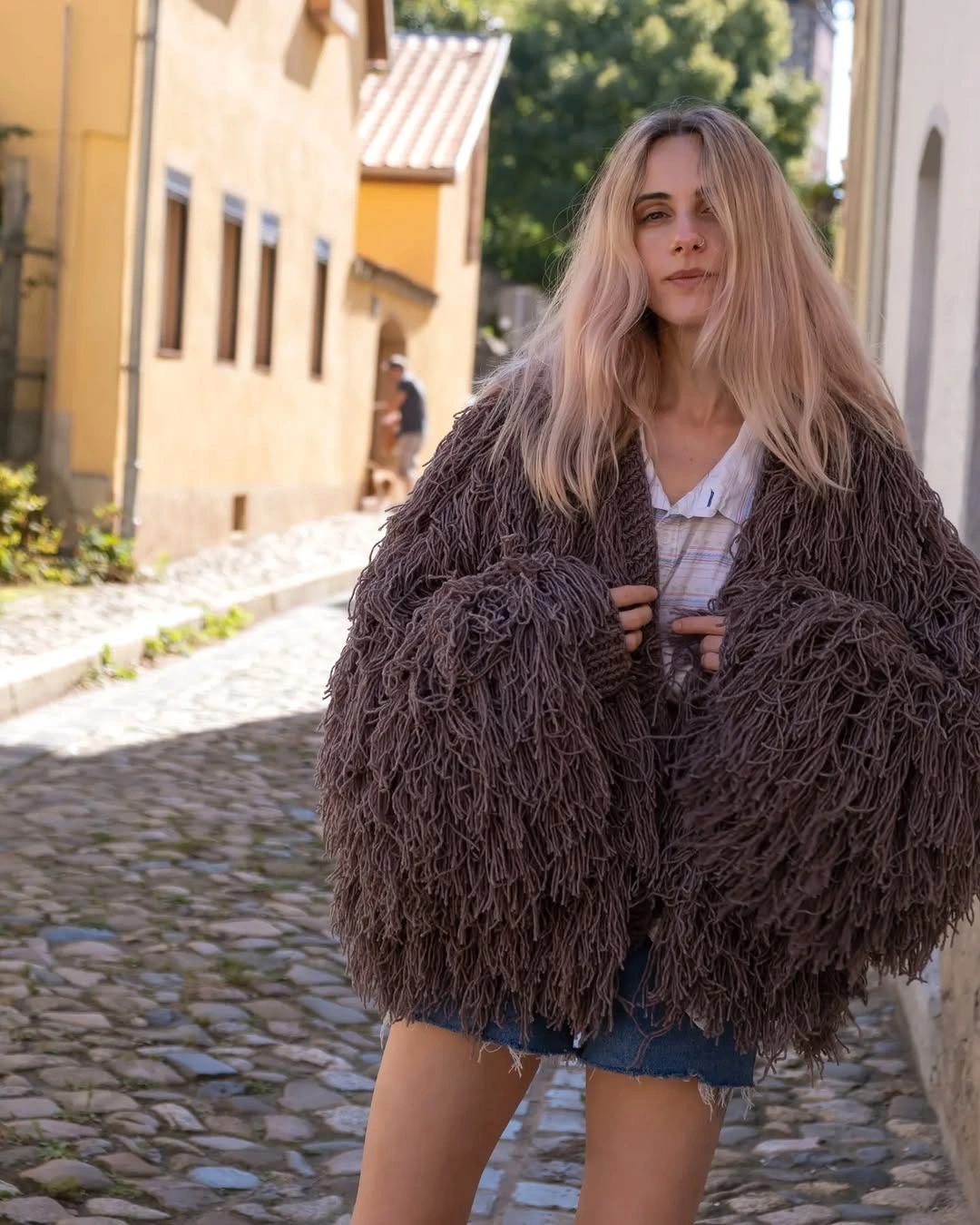 shaggy jacket Chocolate Texture That Brings Everyday Street Style to Life