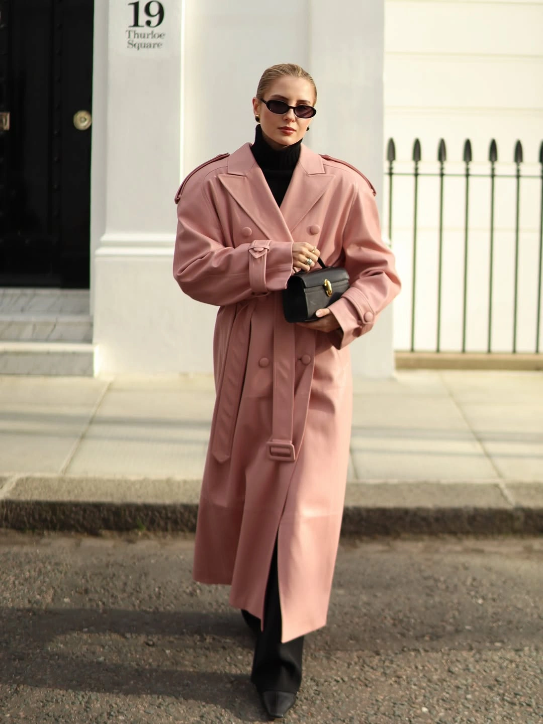 Trench coat fall outfits 2026 Pink Trench That Turns Every Sidewalk Into a Runway