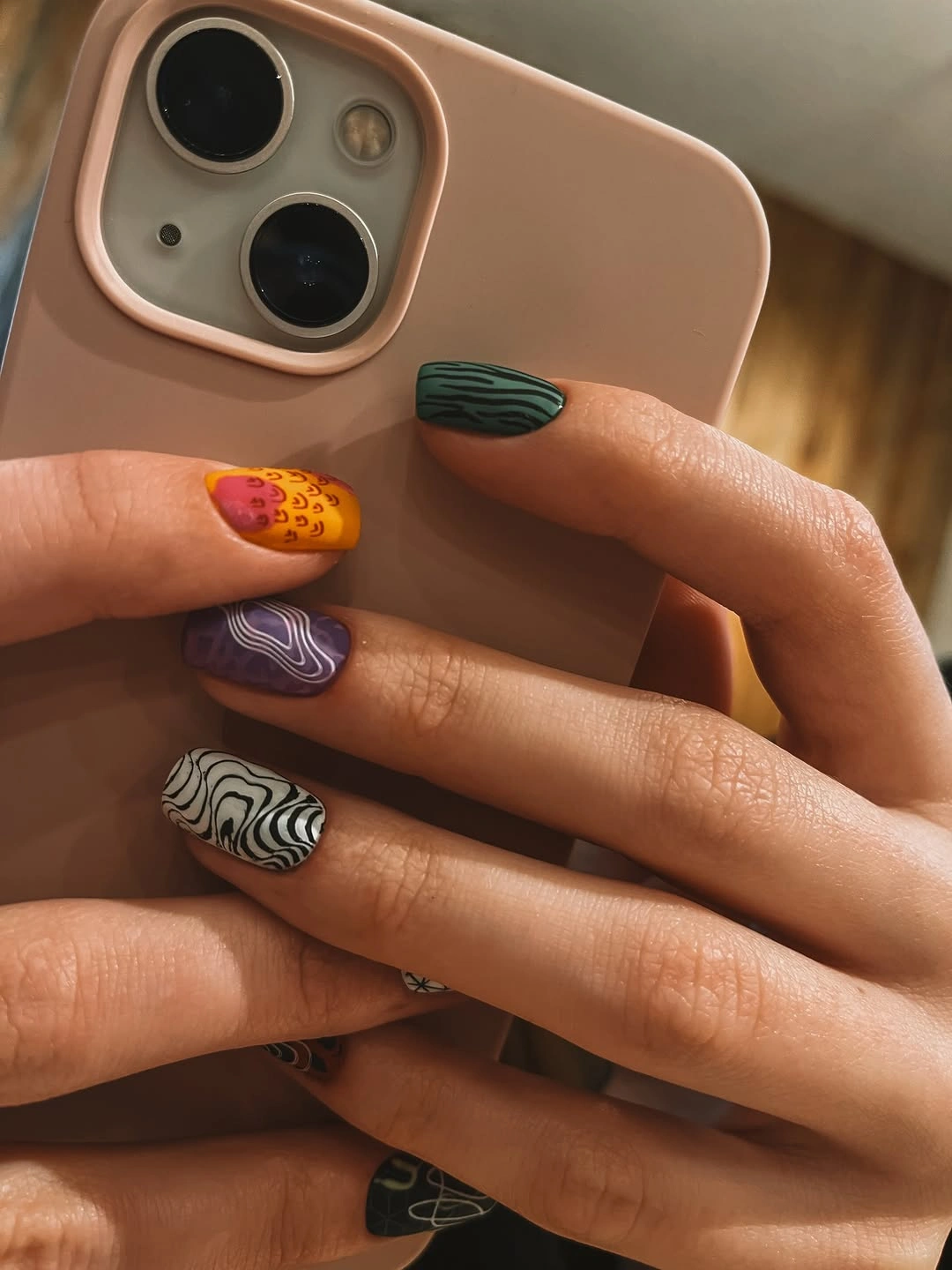 Short square mismatched nails with colorful abstract waves