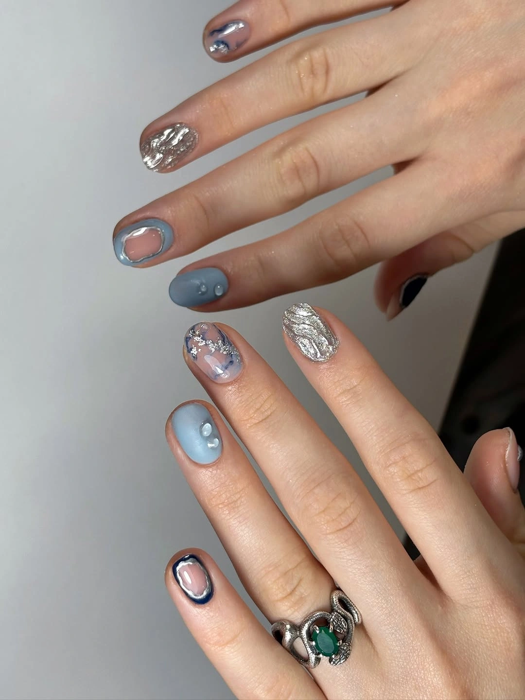 Short blue and silver mixed media nails