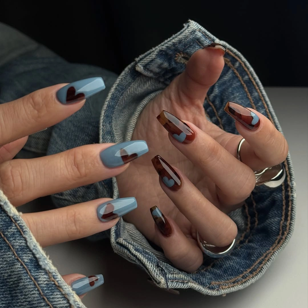 Long coffin pale blue burgundy and white color-blocked nails