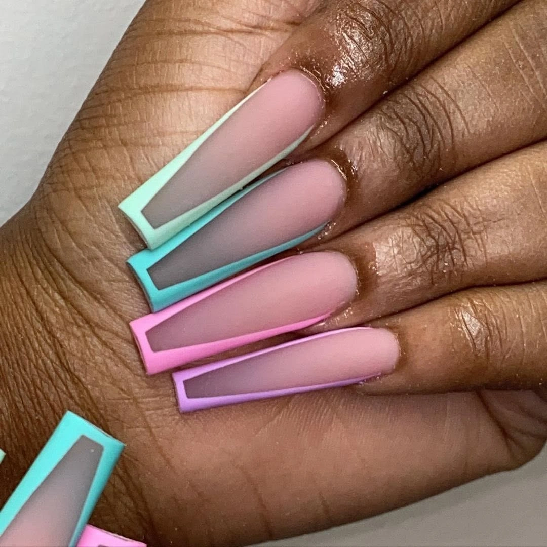 Long coffin nails with pastel outline frames