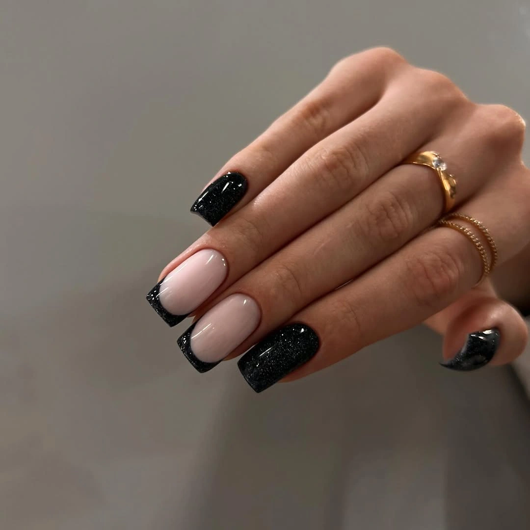 Medium nude square nails with black glitter French tips