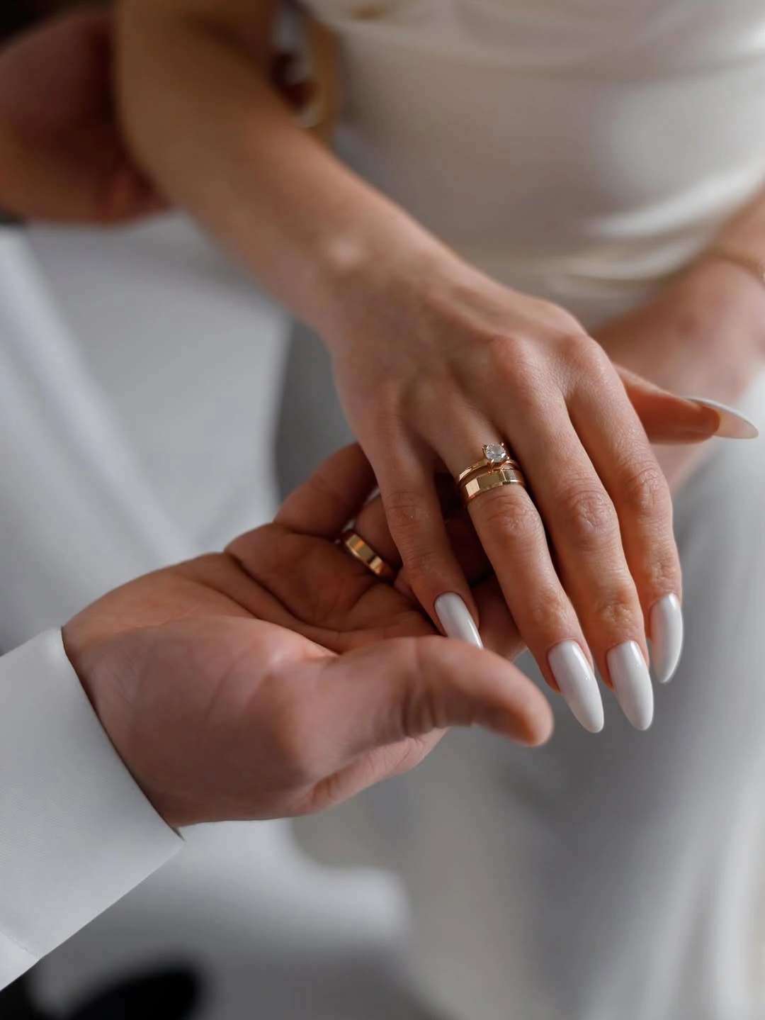 Plain glossy oval white wedding nails