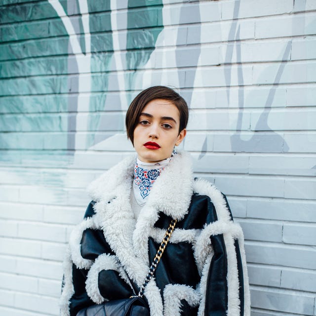 Cozy Shearling Jacket for City Exploration Cozy Shearling Jacket for City Exploration β Winter Outfits