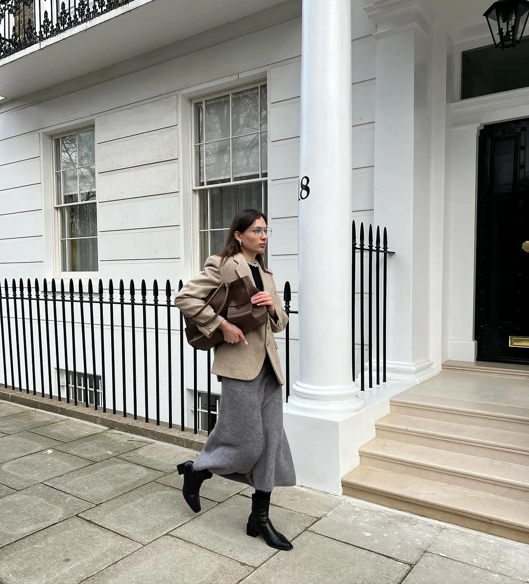 Warm Brown Layers for the Office