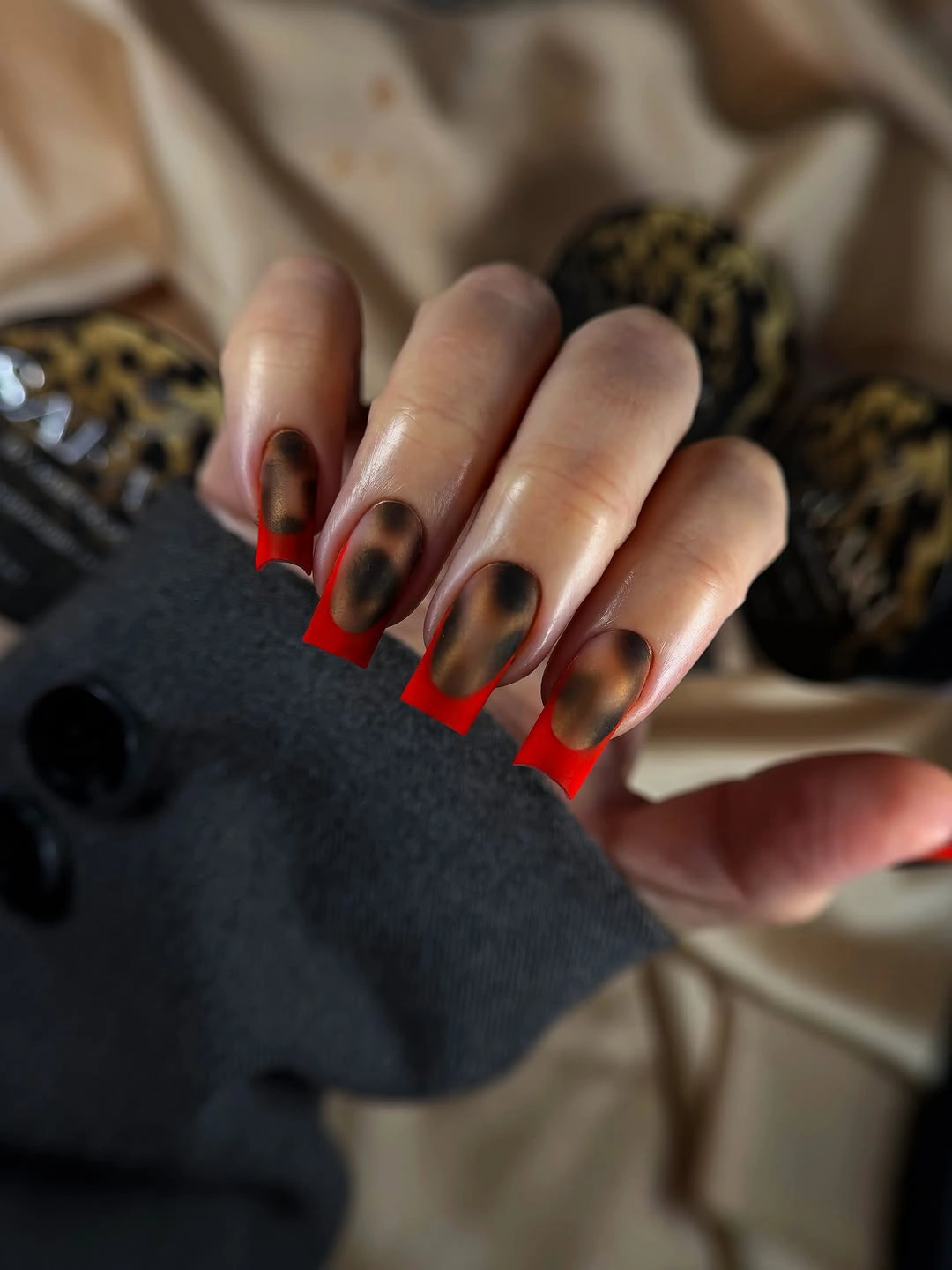 Long coffin nails with smoky centers and red square tips