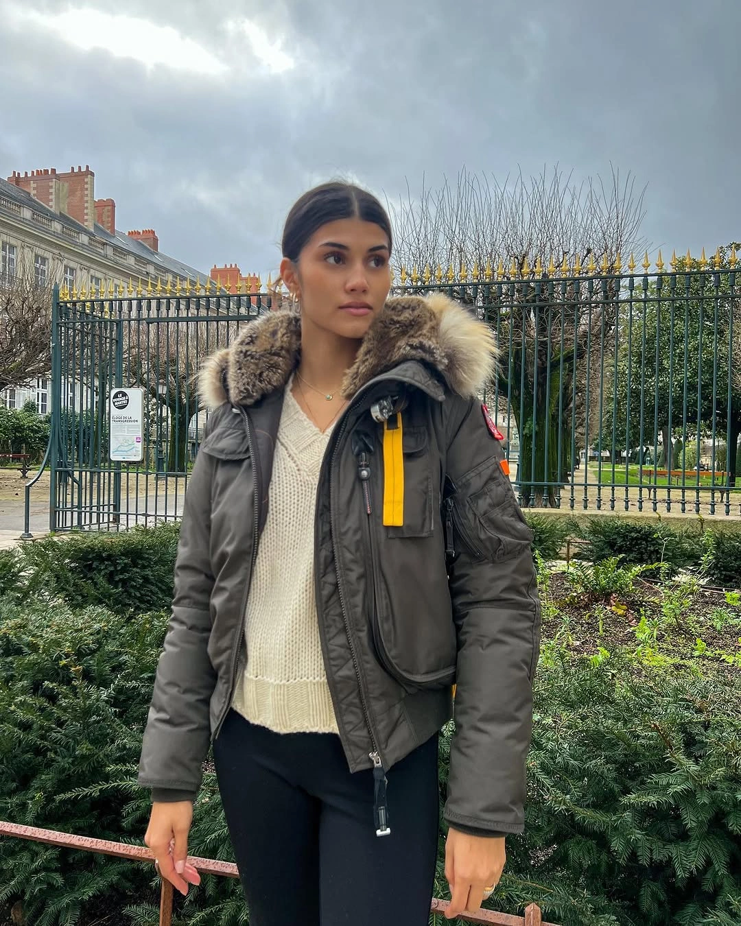 Gray cropped padded jacket with cream layer and yellow detail