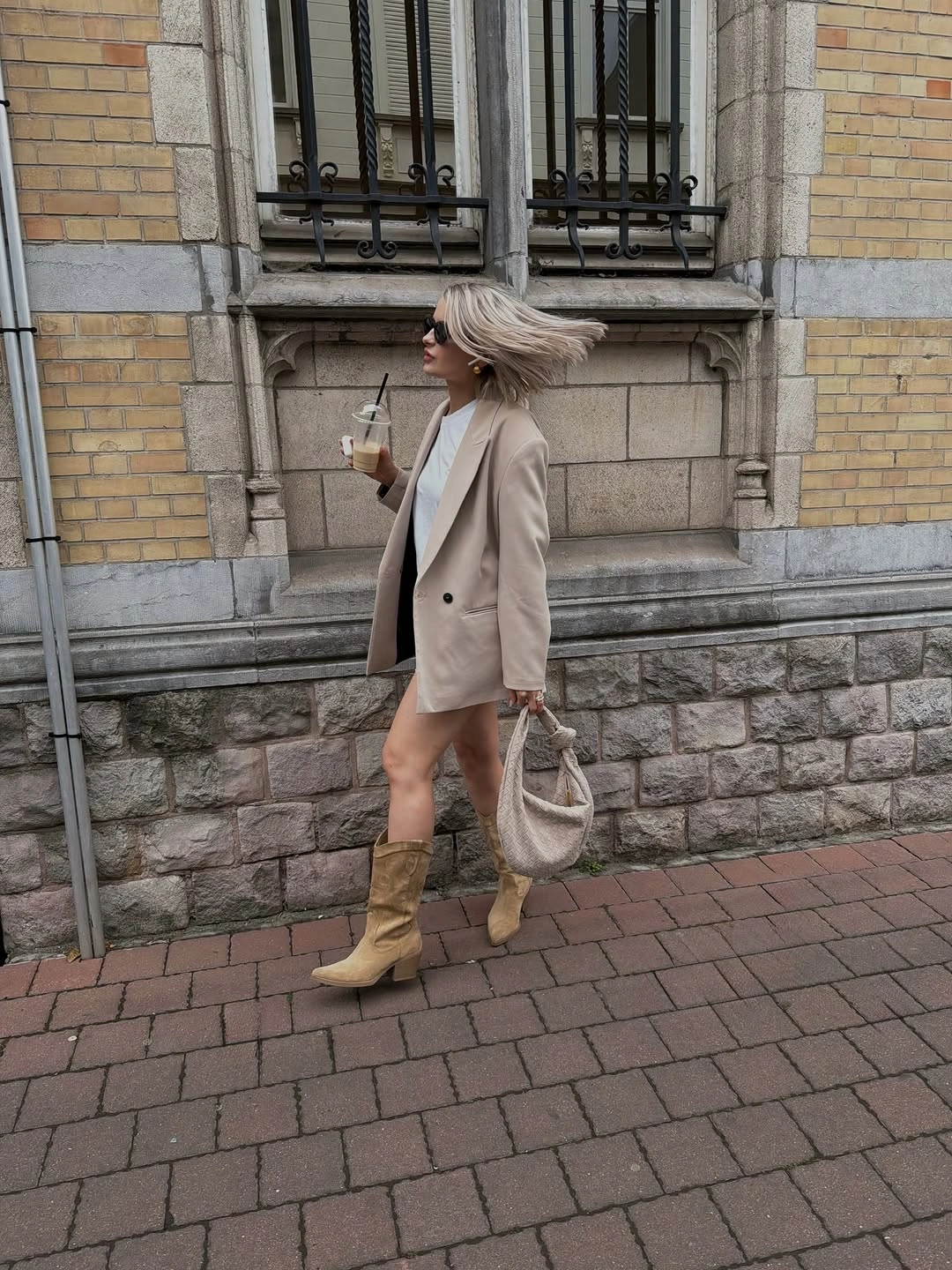 Beige oversized blazer with tan slouchy boots