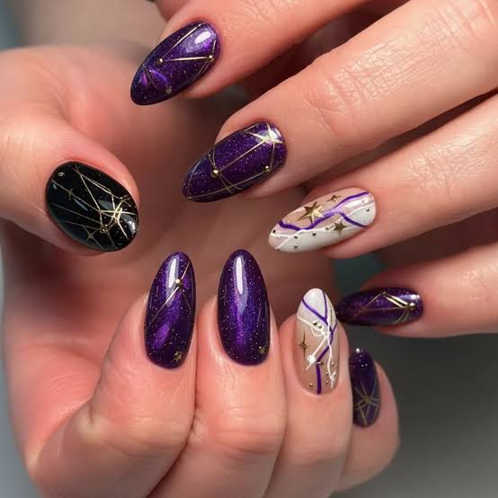 Deep Purple with Gold Line Art Deep Purple with Gold Line Art β Winter Purple Nails