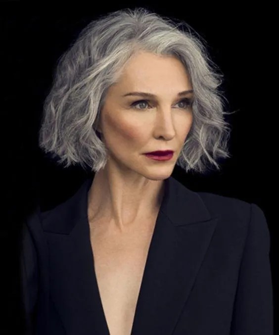 Textured Wavy Grey Bob Textured Wavy Grey Bob β Winter Hairstyles for Women Over 50