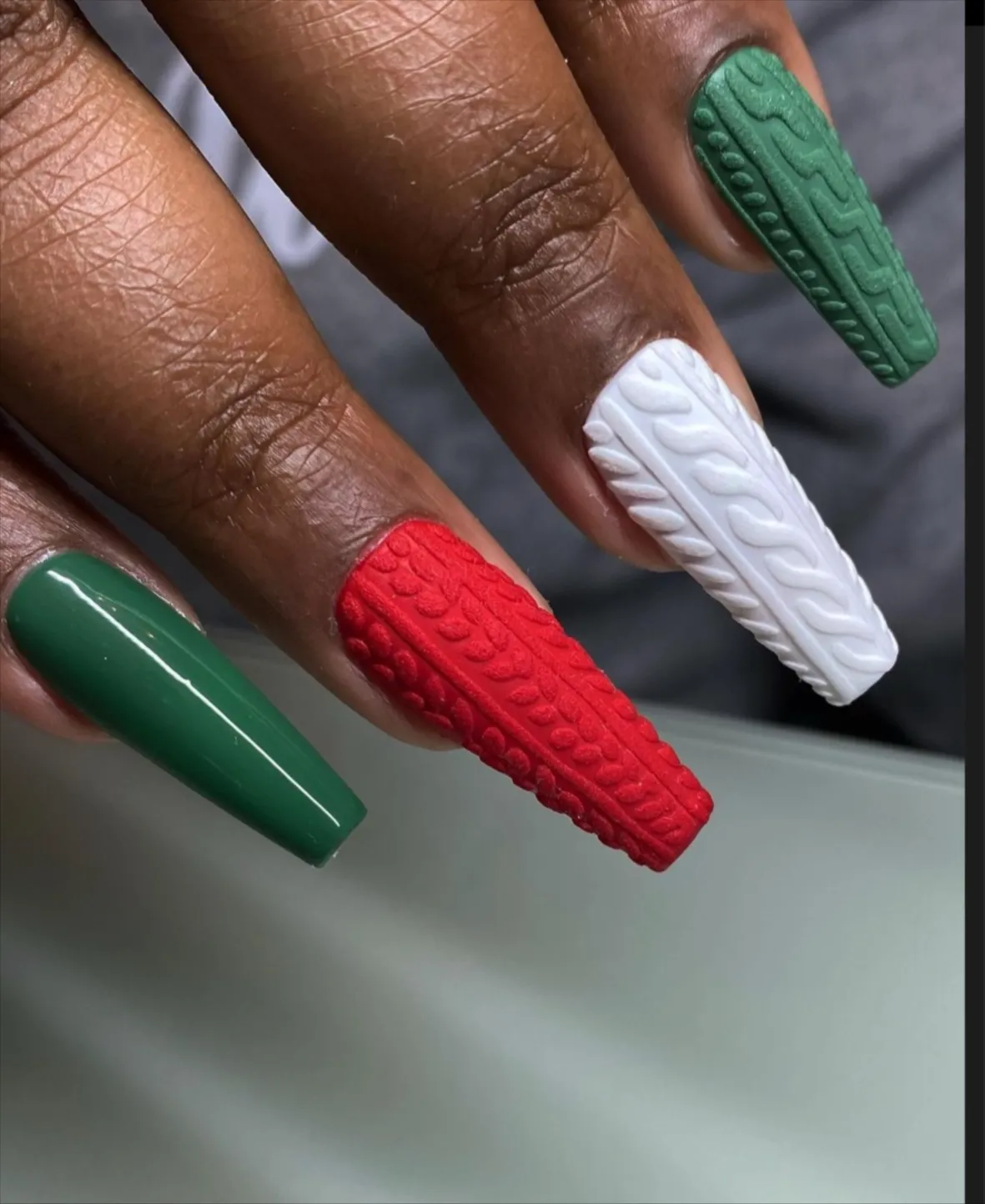 Cozy 3D Cable Knit Coffin Nails Cozy 3D Cable Knit Coffin Nails β Christmas Gel X Nails 2026