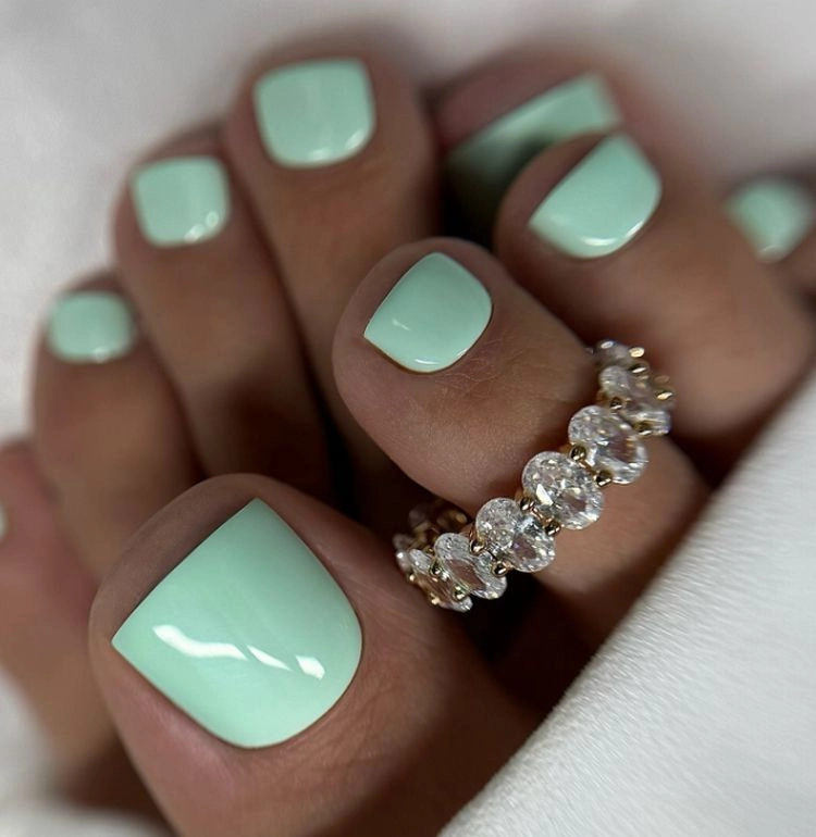 Glossy Mint Green Pedicure Glossy Mint Green Pedicure β Christmas Pedicure 2026