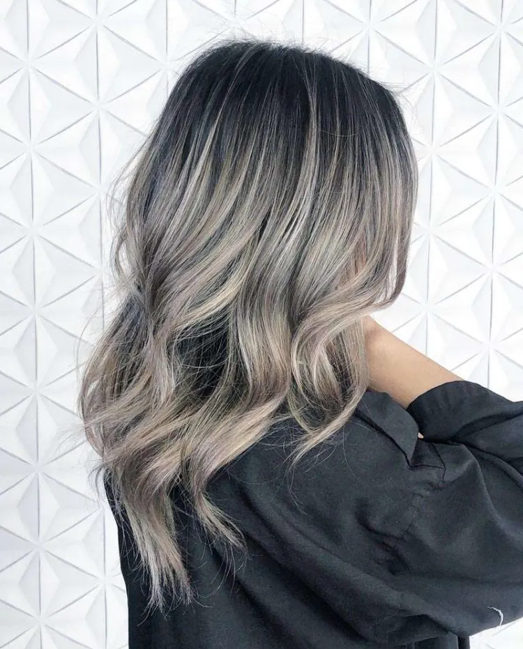 Natural Gray Blending on a Wavy Bob Natural Gray Blending on a Wavy Bob β Gray Blending Highlights