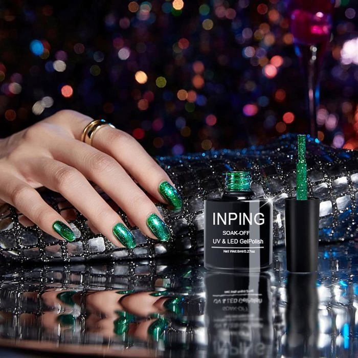 Dense Glitter Visual Idea — Dark Green Winter Nails