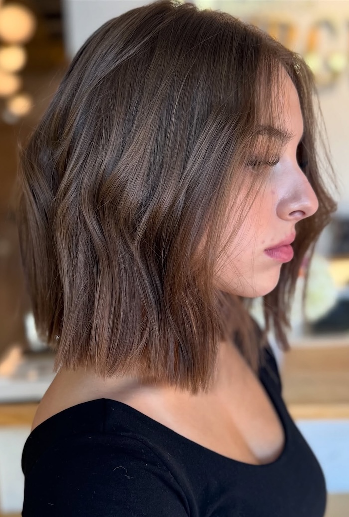 Chin Length Blunt Lob With Side-Swept Bangs Chin Length Blunt Lob With Side-Swept Bangs β Mushroom Brown Hair