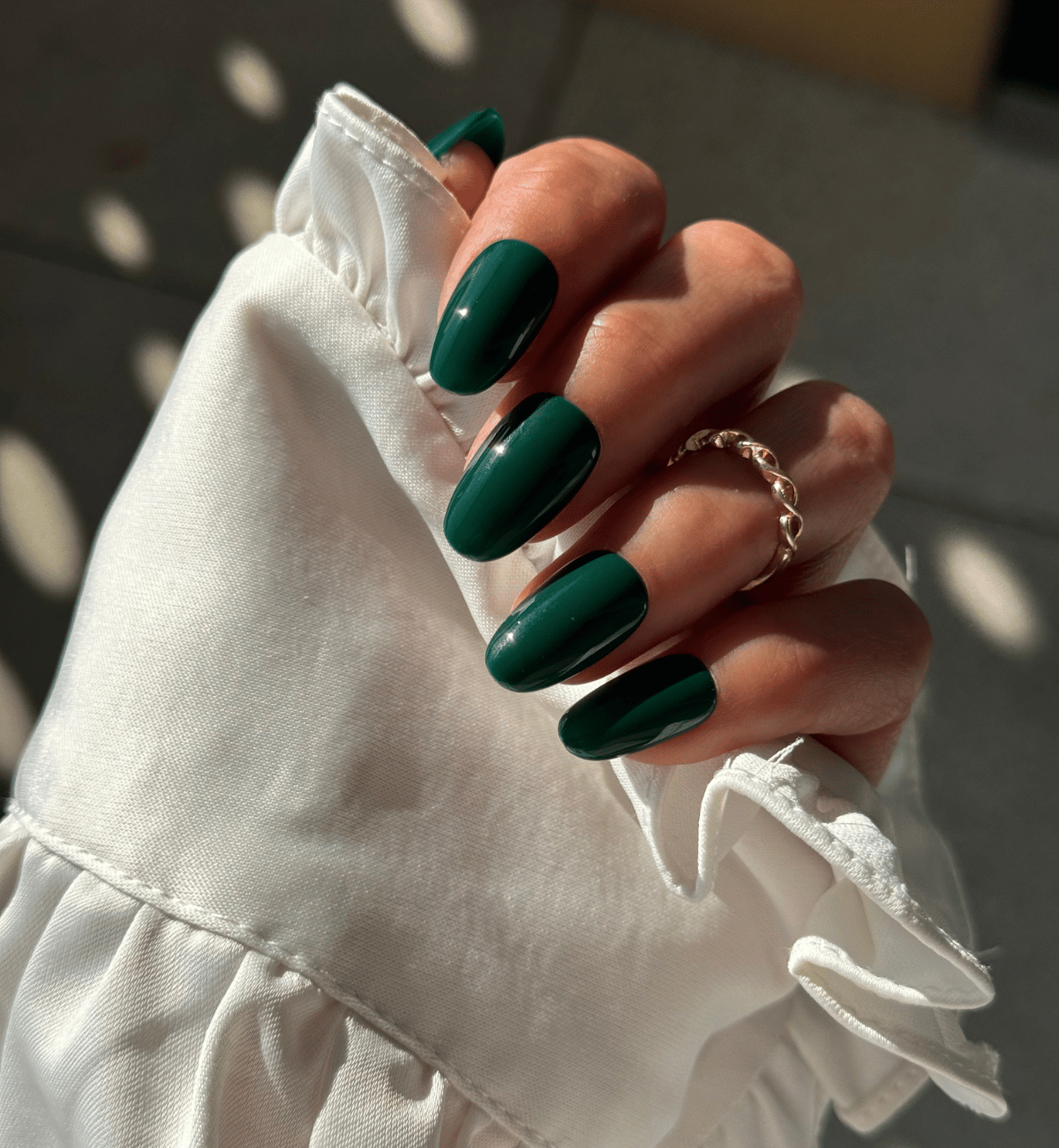 Deep Pine Green Glossy Oval Nails Deep Pine Green Glossy Oval Nails β Winter Green Nails