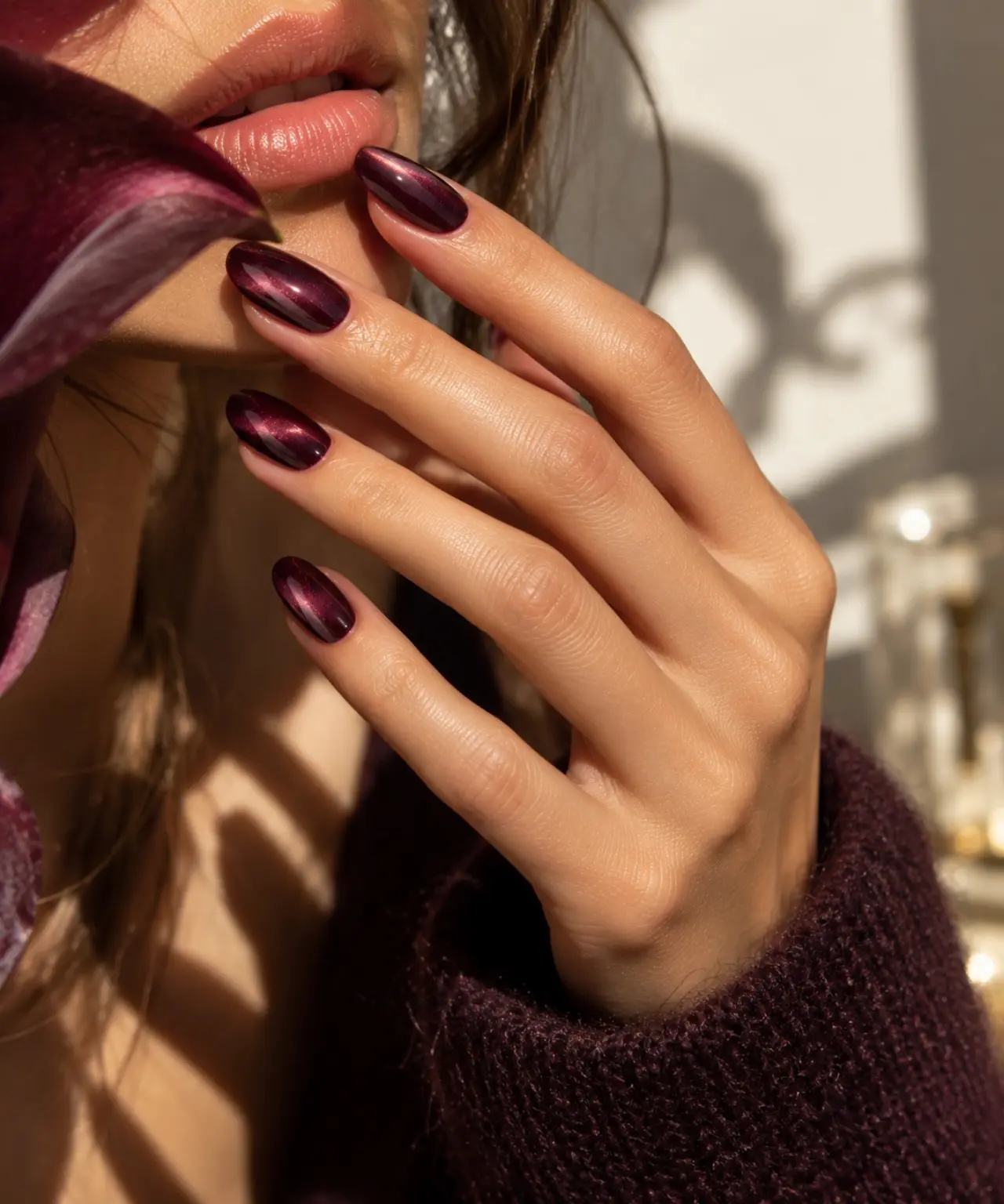 Deep Burgundy Cat-Eye Chrome Nails Deep Burgundy Cat-Eye Chrome Nails β Short Winter Oval Nails