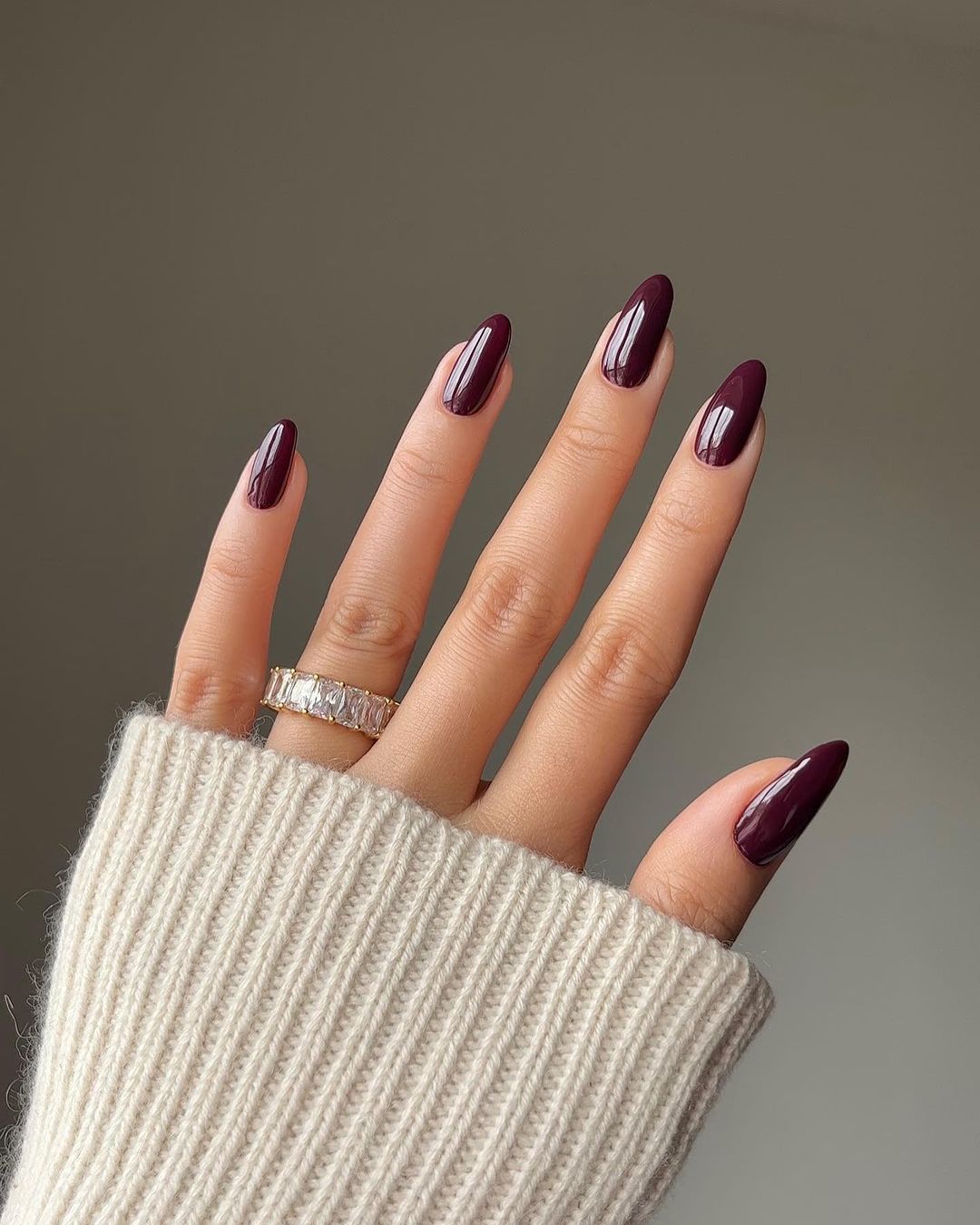 Glossy Deep Burgundy Winter Nails Glossy Deep Burgundy Winter Nails β Medium Winter Almond Nails