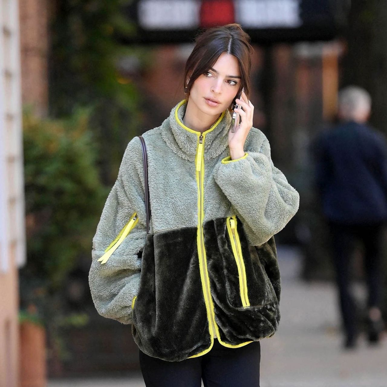 Two-Tone Green and Grey Fleece Jacket Look — Fleece Jacket Outfits