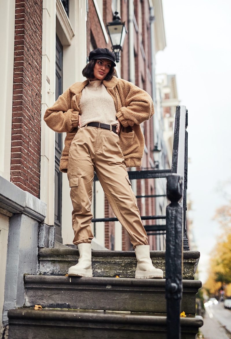 Oversized Beige Teddy Fleece Coat with Cargo Trousers — Neutral Winter Outfits