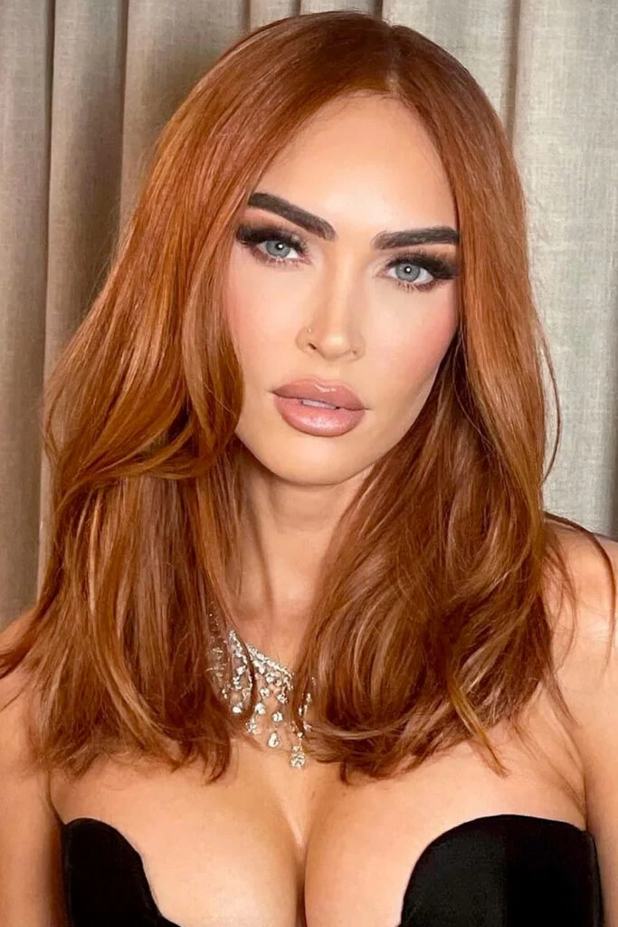 Warm Copper Lob With Curtain Bangs Warm Copper Lob With Curtain Bangs β Winter Hair Colors for Redheads