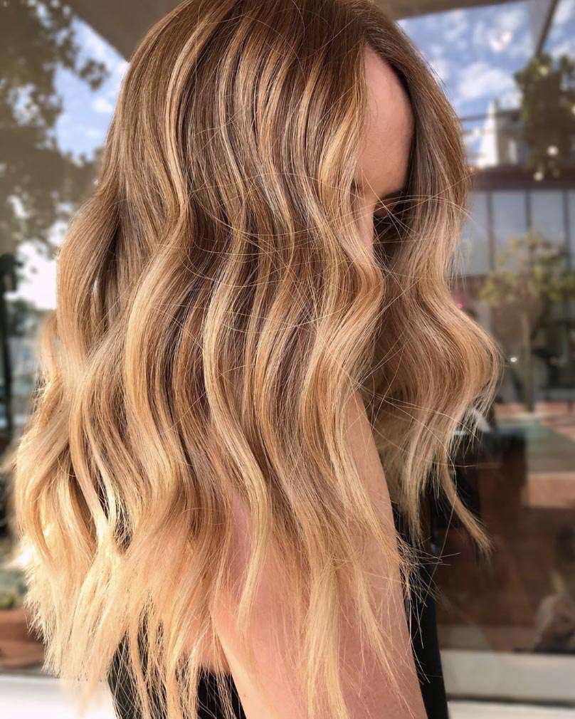 Rich Honey Blonde Caramel Highlights — Winter Hair Colors for Blondes