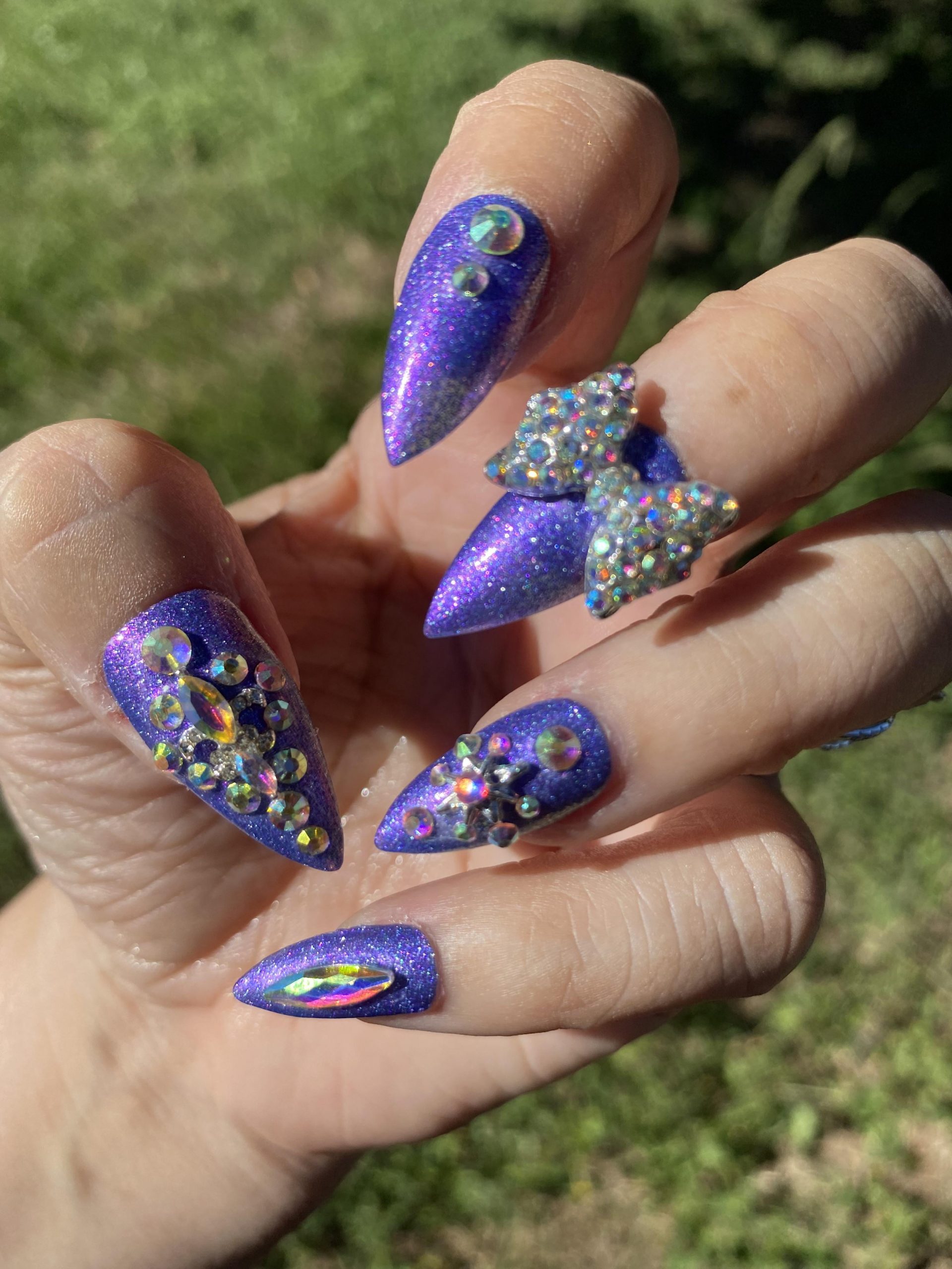 Glitter Visual Idea Glitter Visual Idea β Winter Birthday Nails
