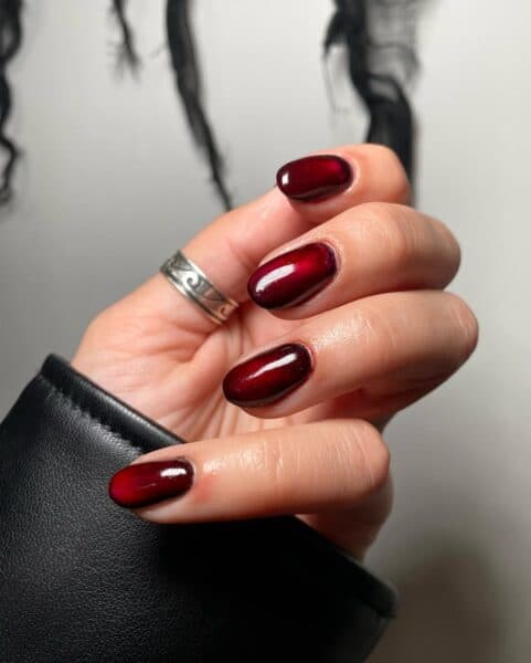 Dark Red to Black Gradient with Gold Foil — Fall to Winter Nails