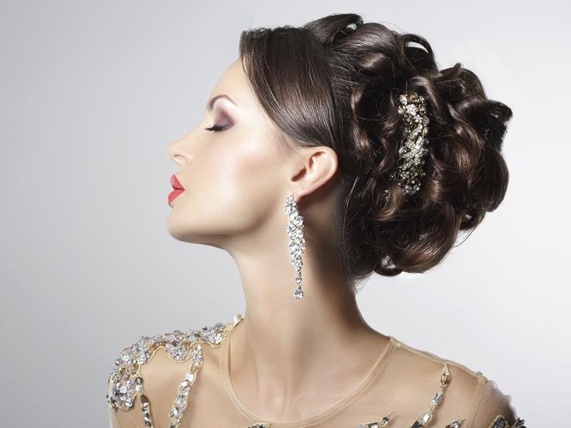 Elegant Chignon With Curls Visual Idea — Winter Wedding Hairstyles
